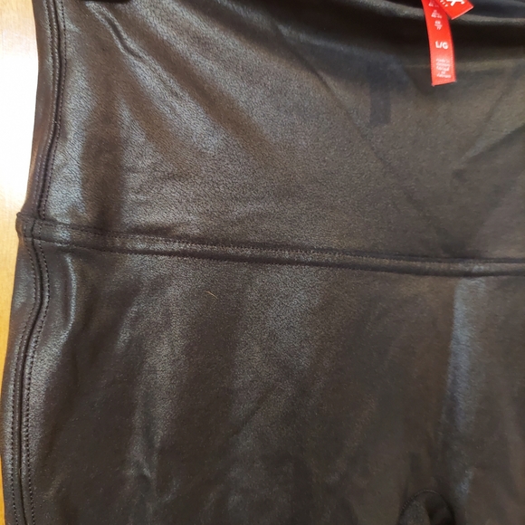 Black Faux Leather Leggings - Picture 3 of 4